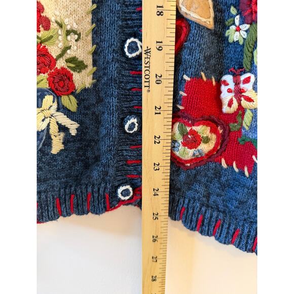 Vintage Heirloom Collectables Y2K Hearts Love Valentines Button Sweater Medium - Picture 9 of 9